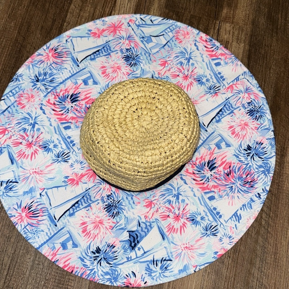 EUC Lilly Pulitzer Floppy Straw Sun Beach Hat in Sea‎ to Shining Sea - Picture 2 of 5